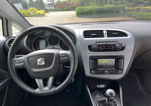 Seat Leon cena 26500 przebieg: 229000, rok produkcji 2012 z Legnica małe 254